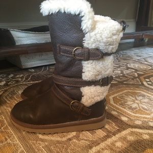 Toddler girls Uggs ⭐️